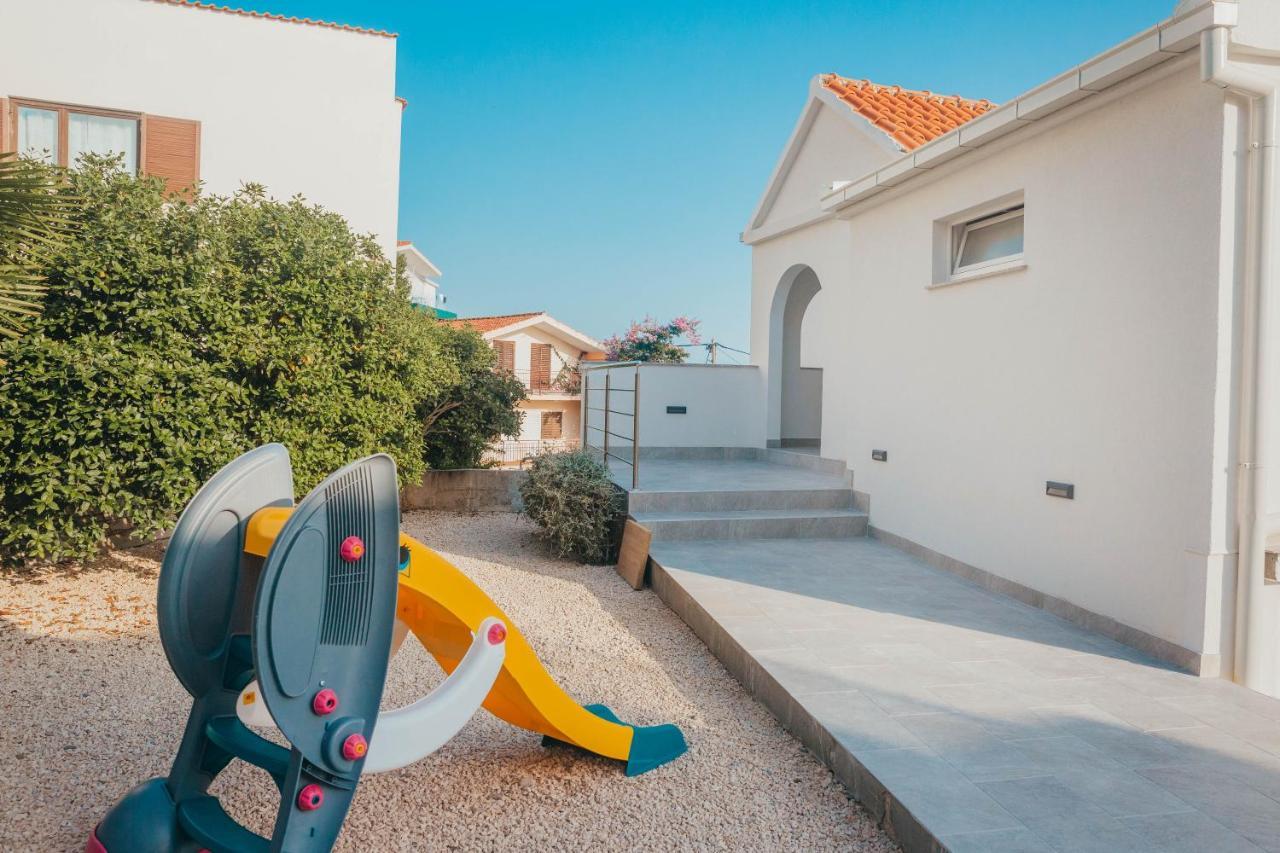 Apartments Nina Brist Εξωτερικό φωτογραφία
