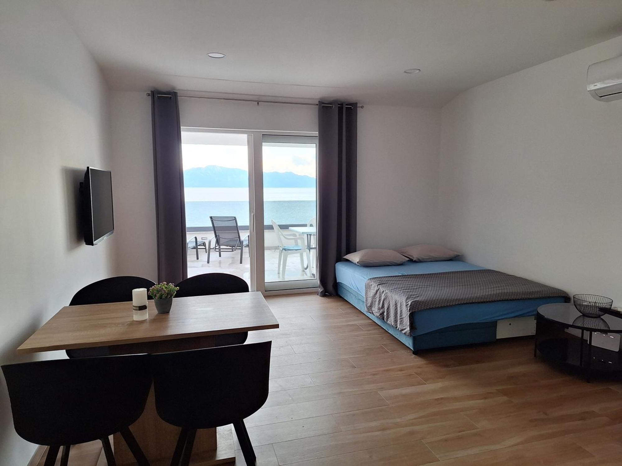 Apartments Nina Brist Εξωτερικό φωτογραφία
